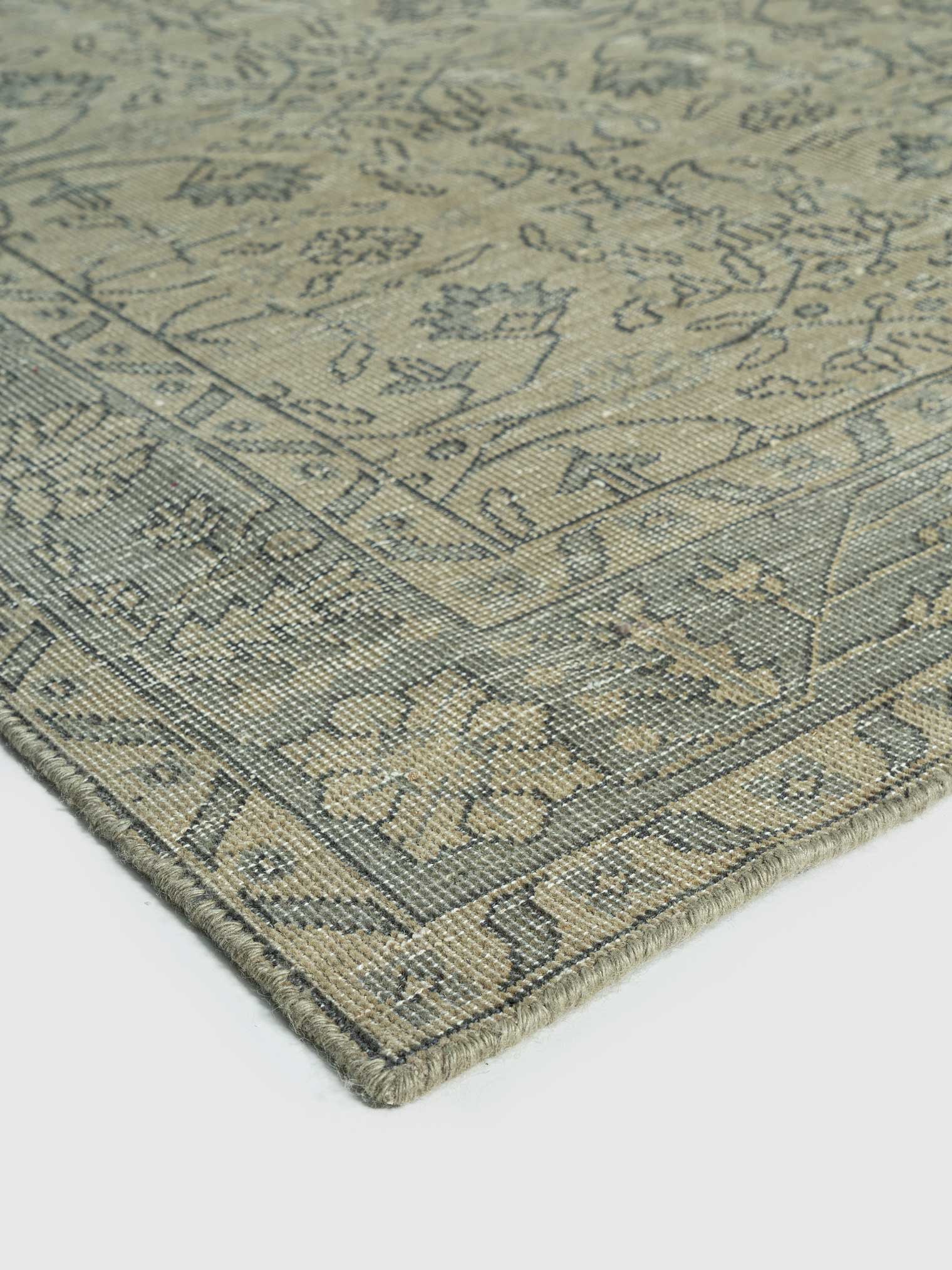Kular Hand Knotted Carpet Contrast Living