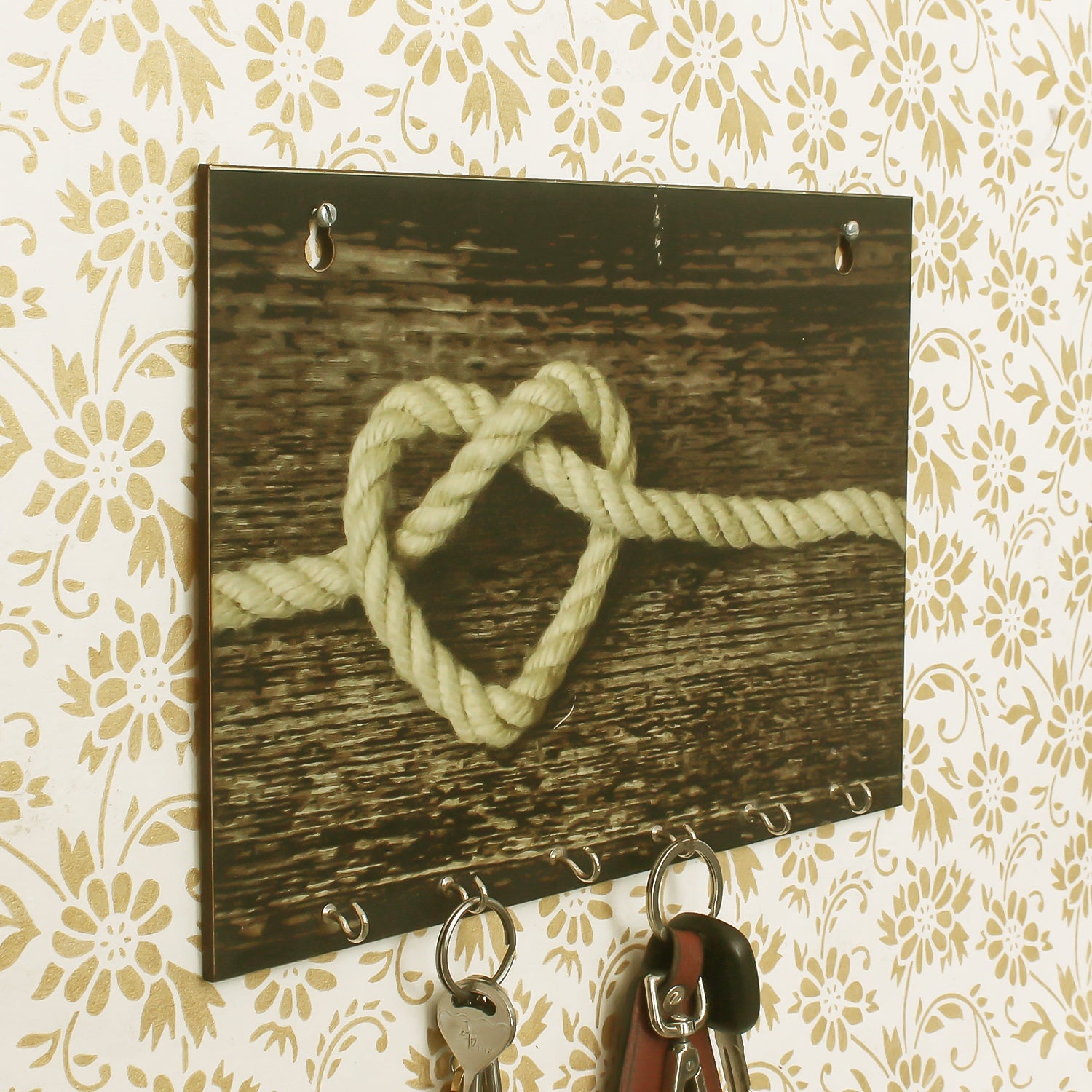 Heart made of Rope Theme Wooden Key Holder with 6 Hooks Kafalo