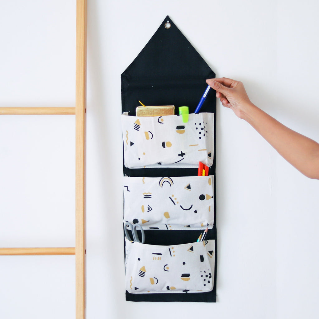 Wall Hanging With Pockets Nestasia