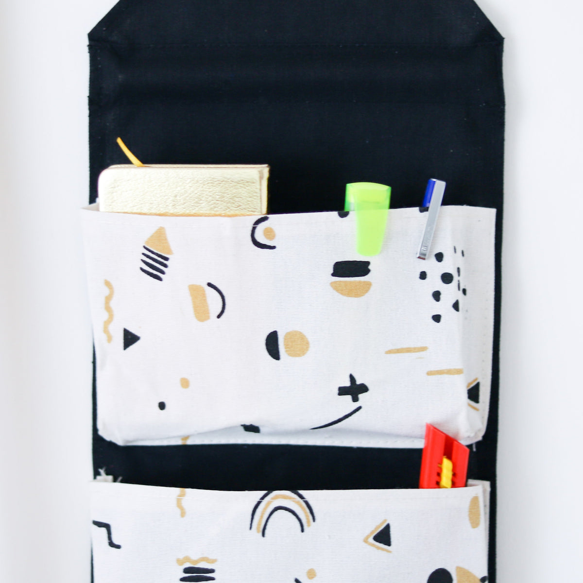 Wall Hanging With Pockets Nestasia