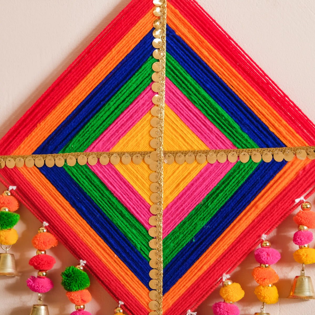 Vibrant Kite Wall Hanging Set of 2 Nestasia