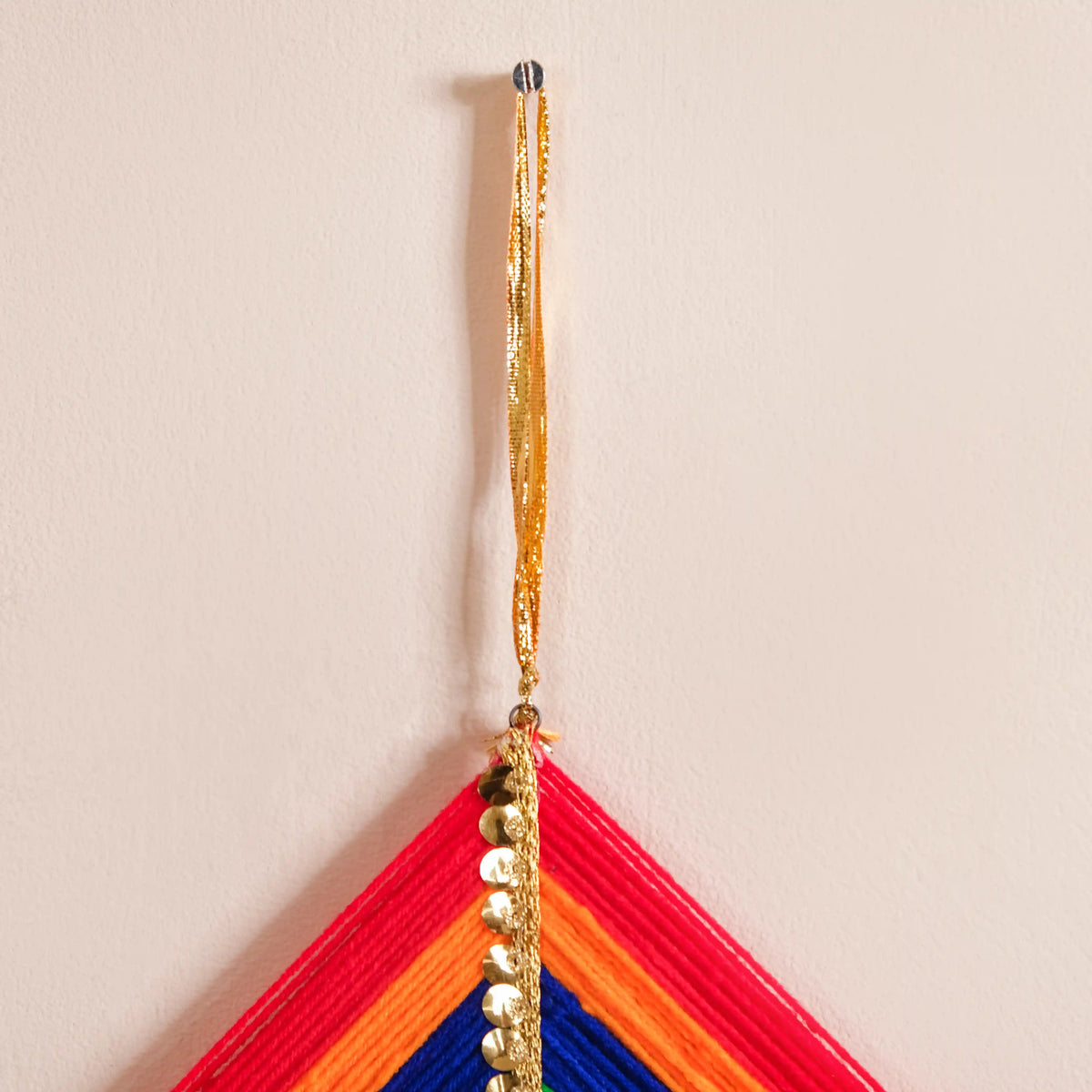 Vibrant Kite Wall Hanging Set of 2 Nestasia
