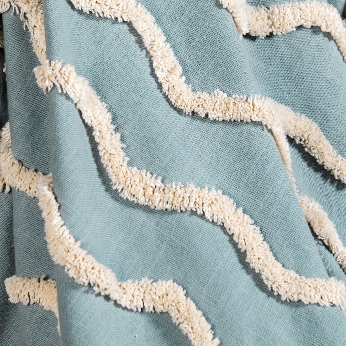 Wave And Weave Pure Cotton Throw Nestasia