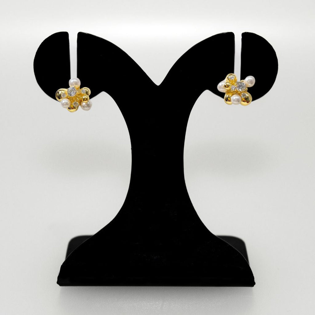 White And Gold Clustered Glowy Earrings Nestasia