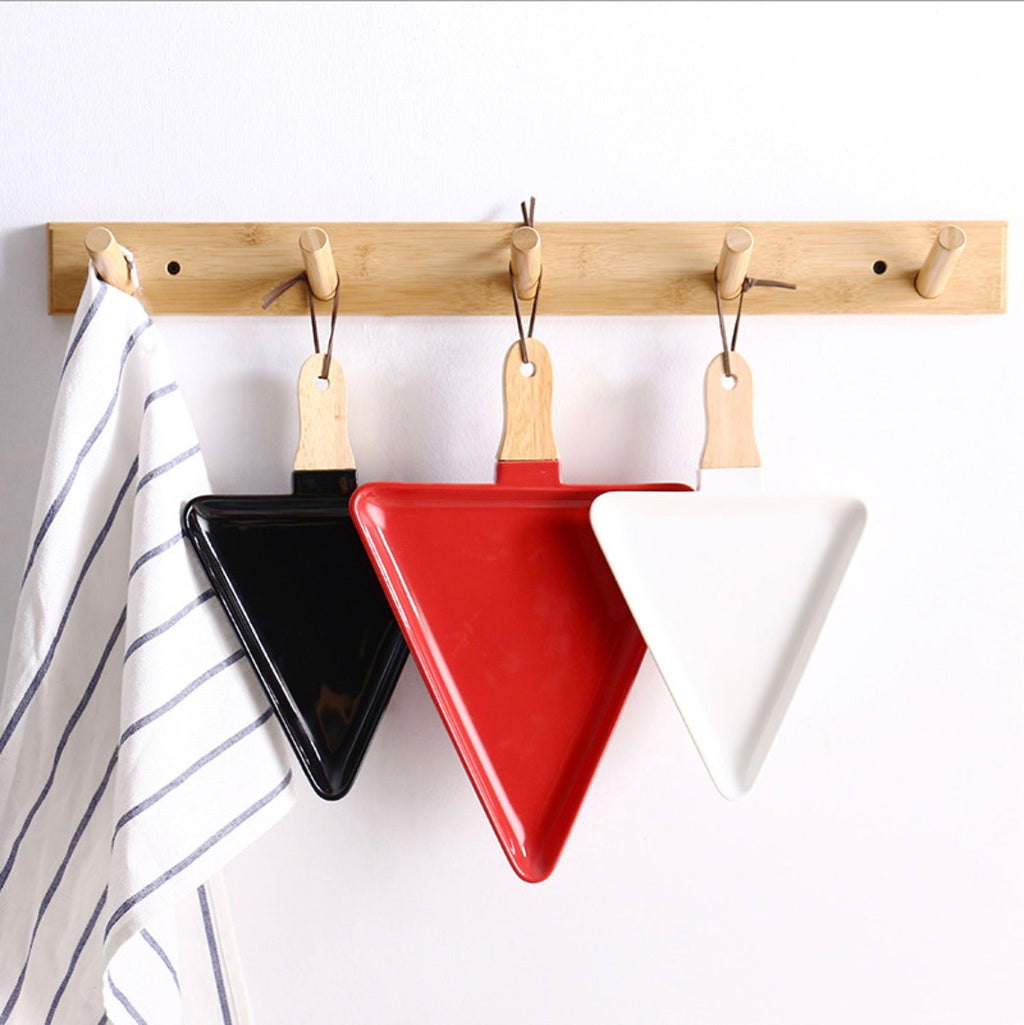 White Triangle Plate Nestasia