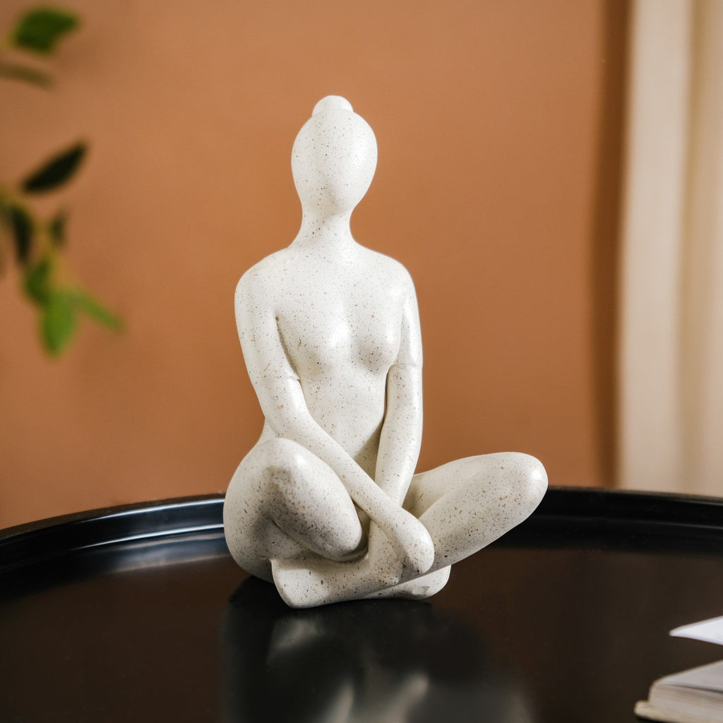 Sitting Woman Showpiece Nestasia