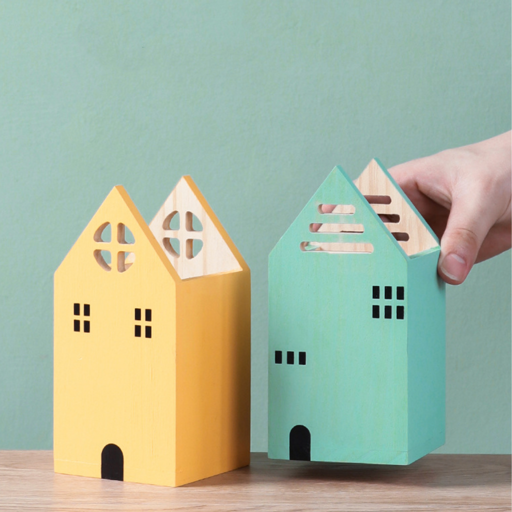 Wooden Pen Stand Nestasia