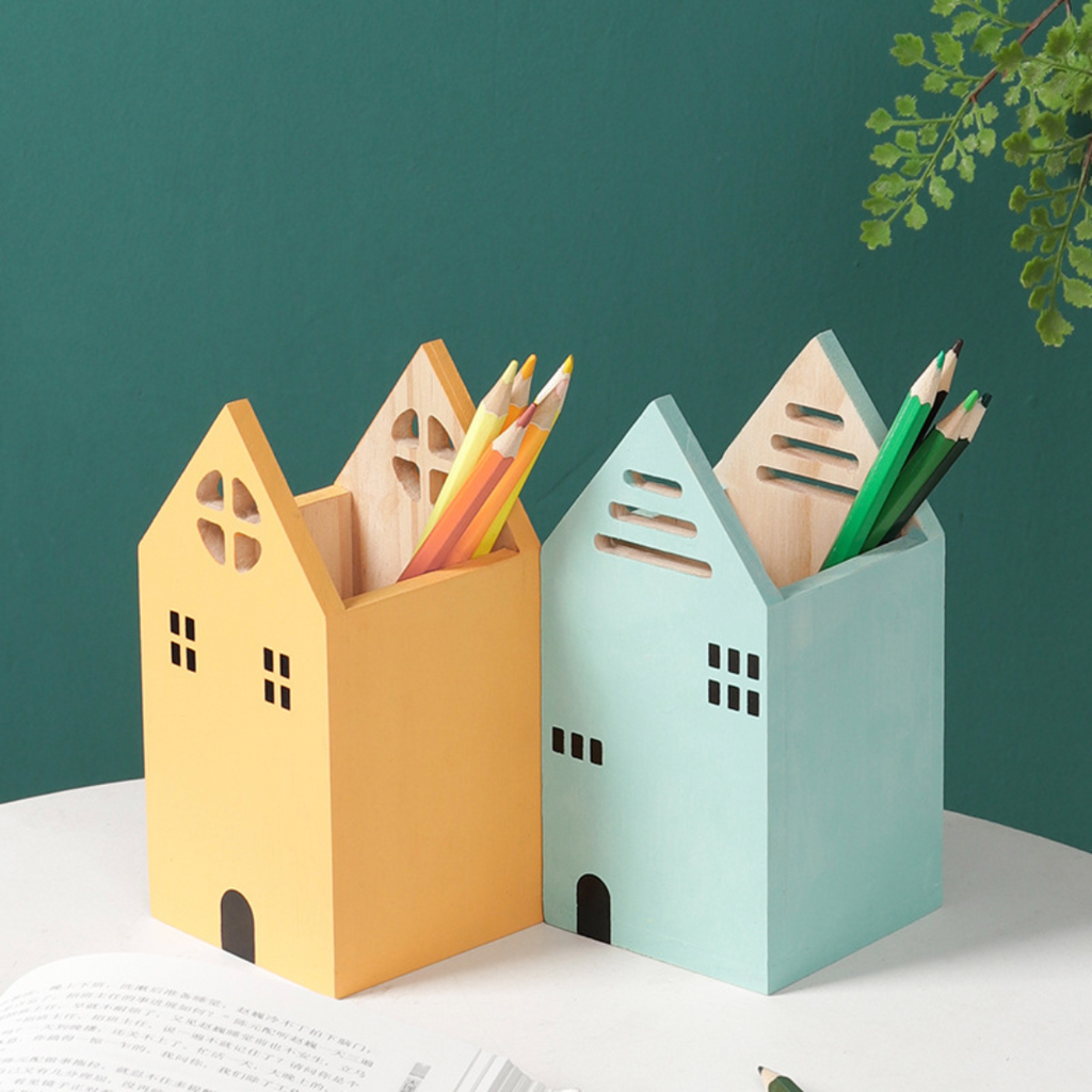 Wooden Pen Stand Nestasia
