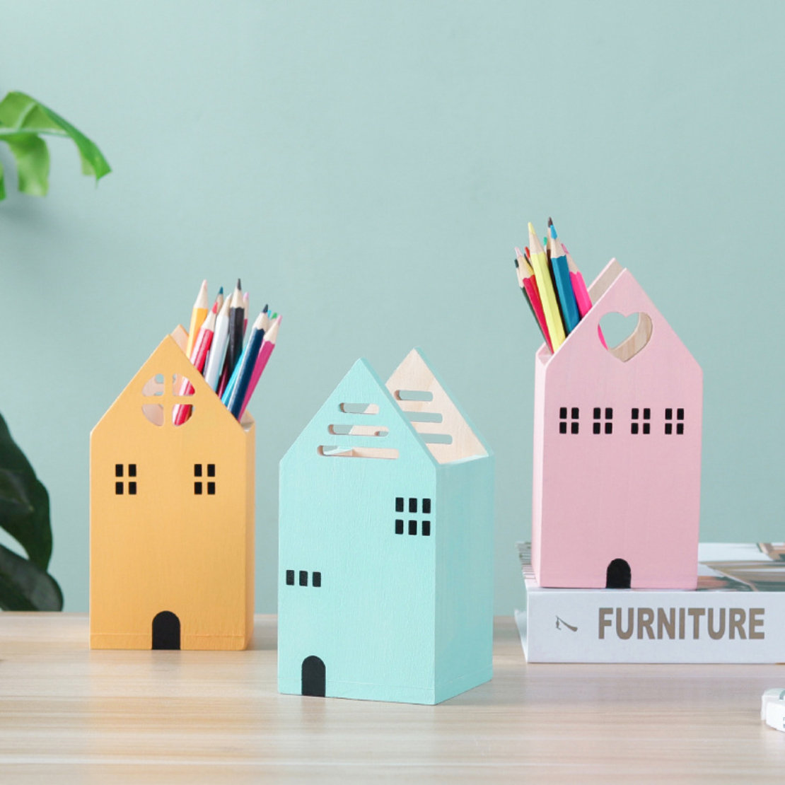 Wooden Pen Stand Nestasia