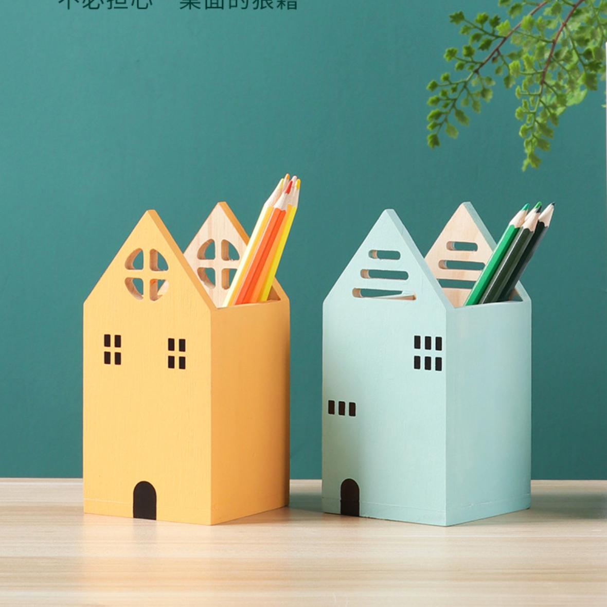 Wooden Pen Stand Nestasia