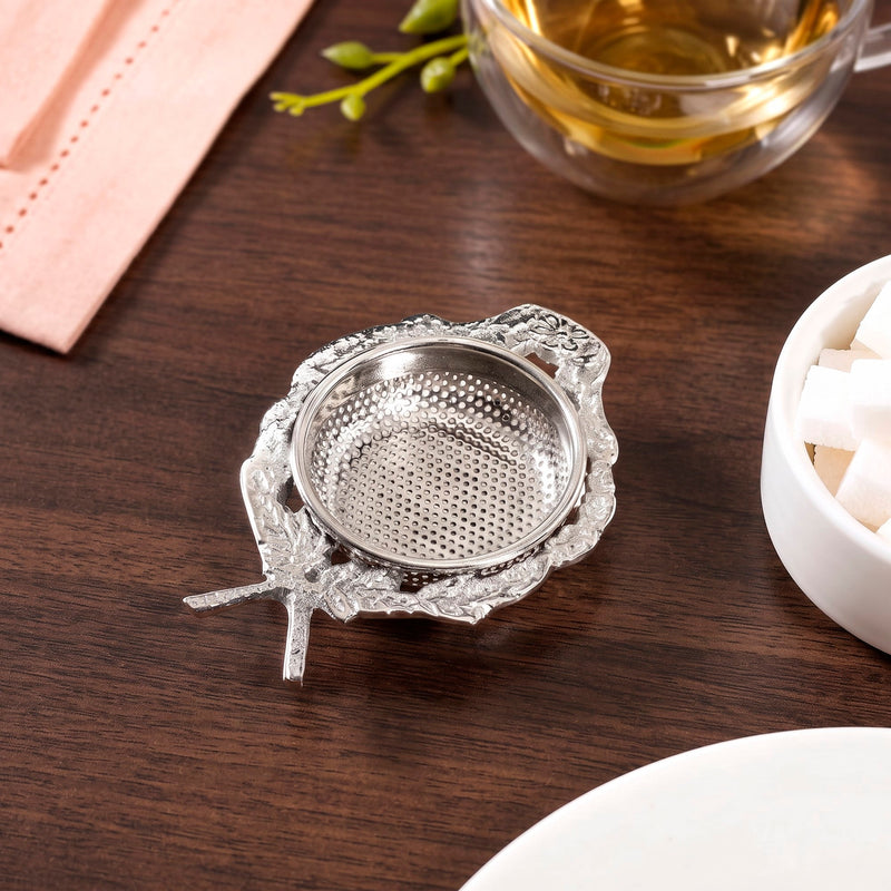 Wreath Hands Free Stainless Steel Tea Strainer 10x7cm Nestasia