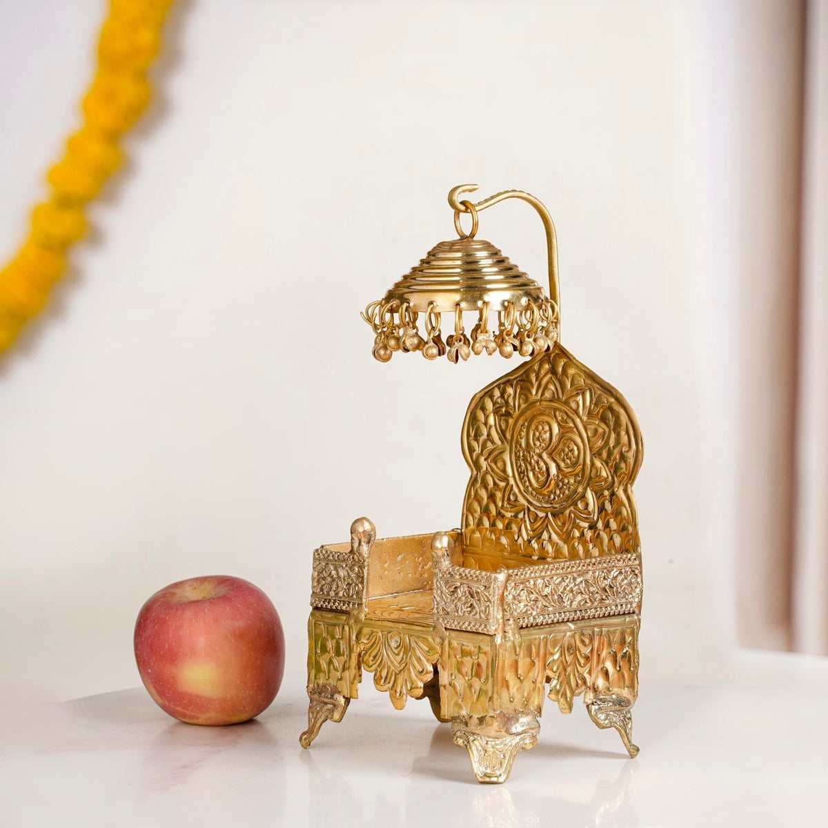 Brass Singhasan With Detachable Chatra Nestasia