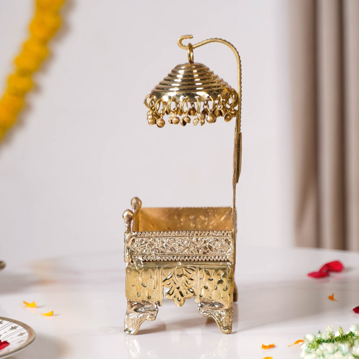 Brass Singhasan With Detachable Chatra Nestasia