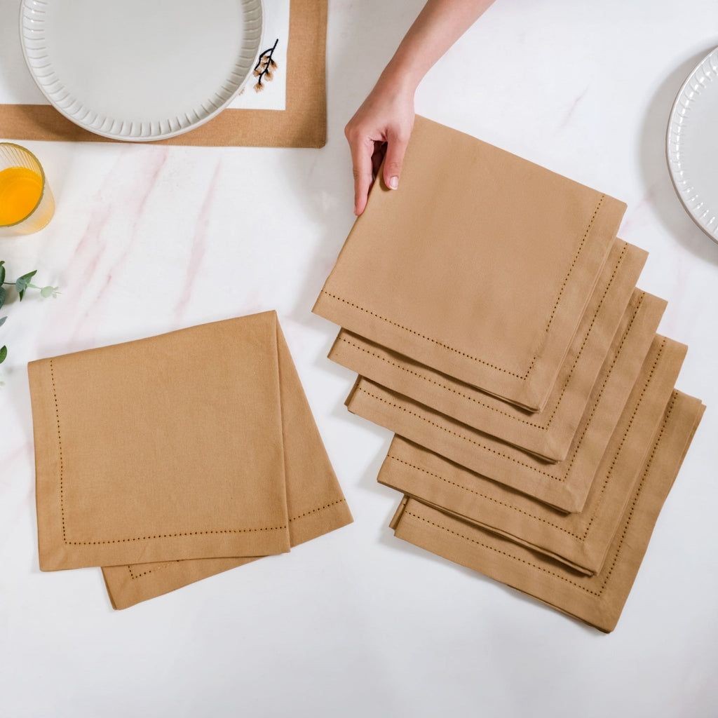 Midori Premium Cotton Hemstitched Dinner Napkins Set Of 6 In Brown Nestasia