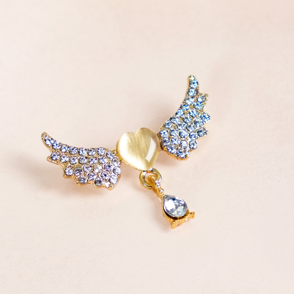 Angel Wing And Heart Brooch Gold Nestasia