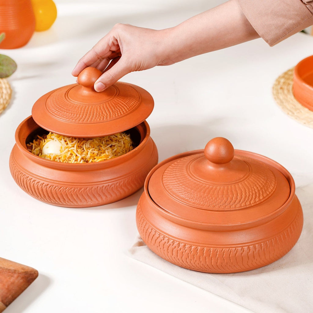 Set Of 2 Engraved Terracotta Serving Bowls With Lid 1400ml Nestasia