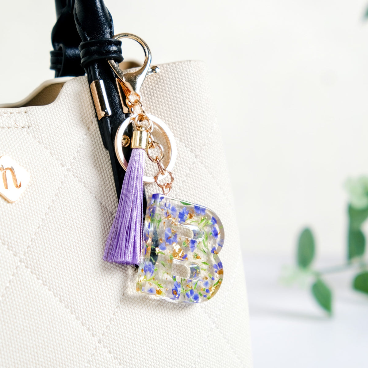 Blooming Beauty Pressed Flower B Keyring Nestasia