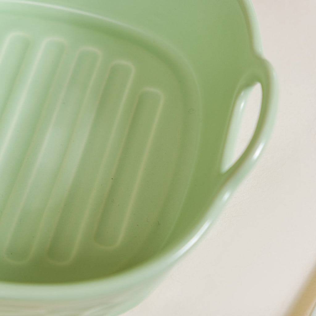 Sage Green Large Ceramic Serving Bowl 800 ml Nestasia