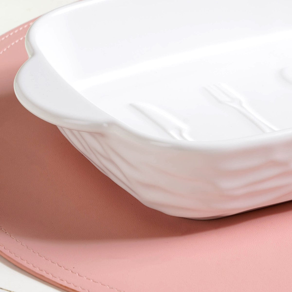Rectangular Ceramic Baking Dish With Handle White 650 ml Nestasia