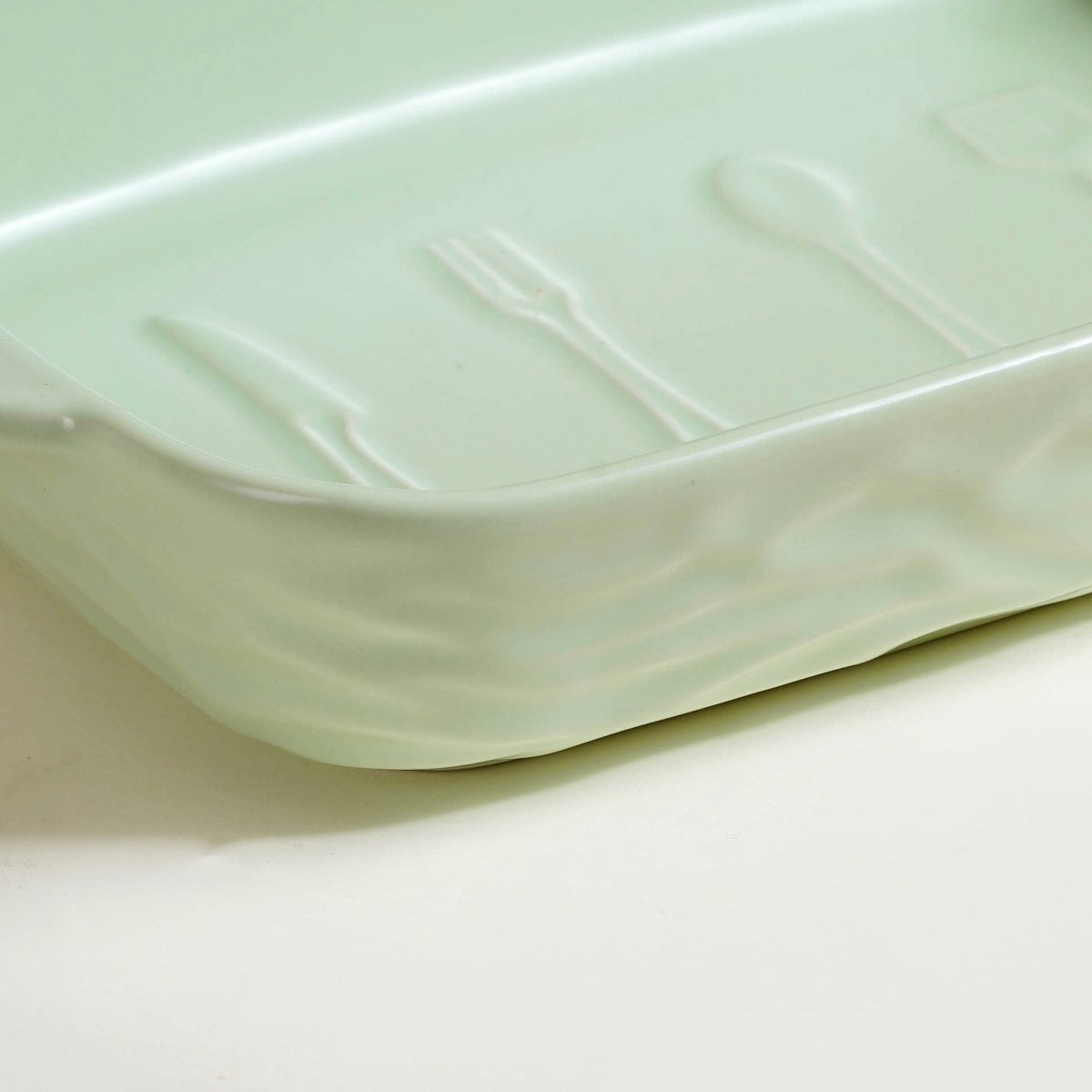 Premium Ceramic Baking Dish Green 650 ml Nestasia