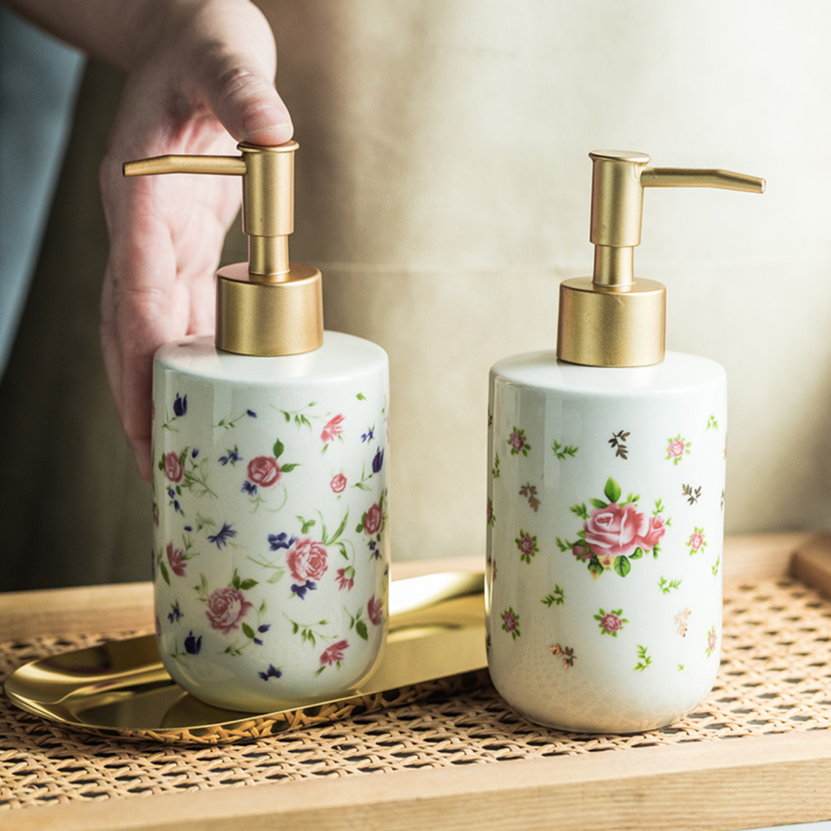 Floral Soap Dispenser Nestasia