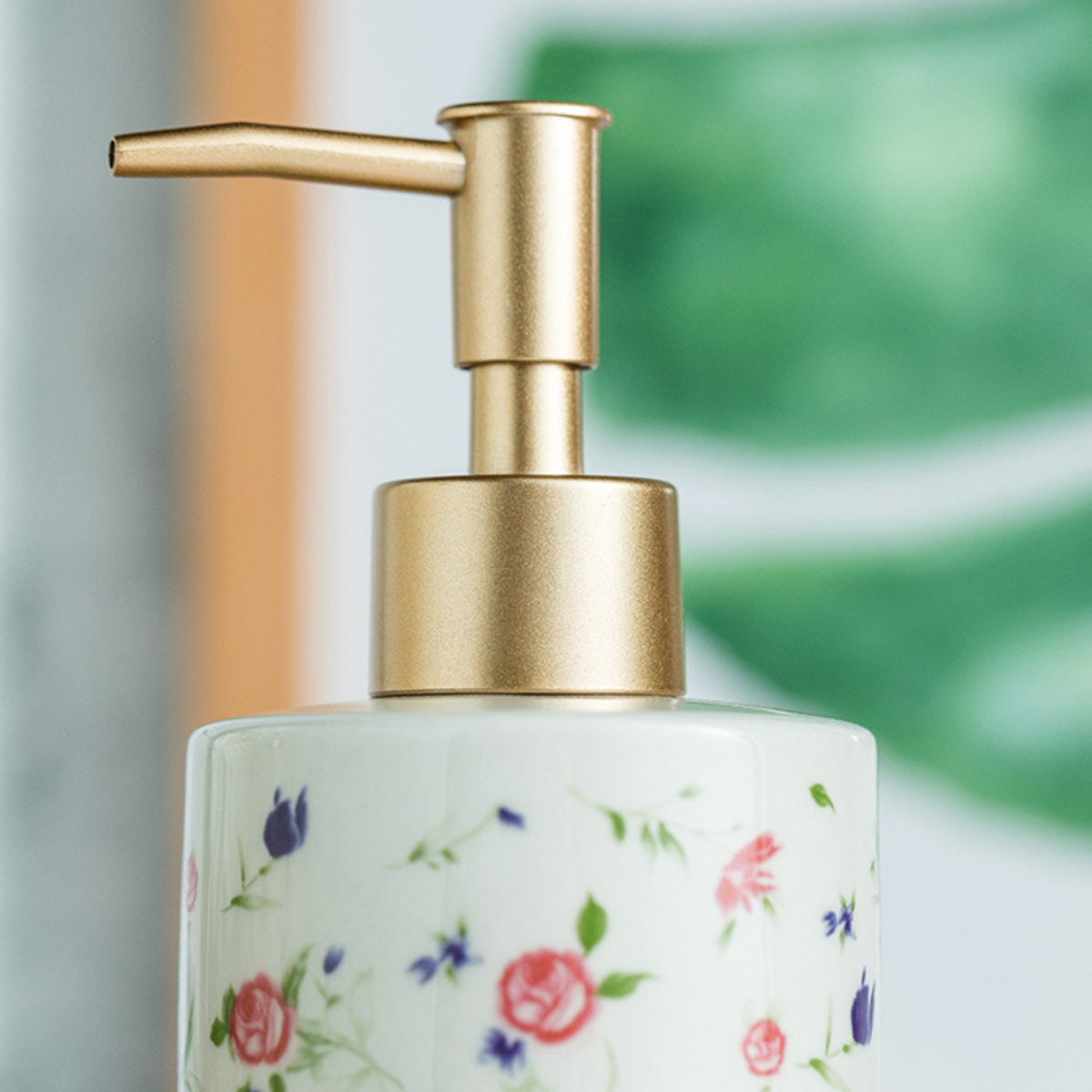 Floral Soap Dispenser Nestasia