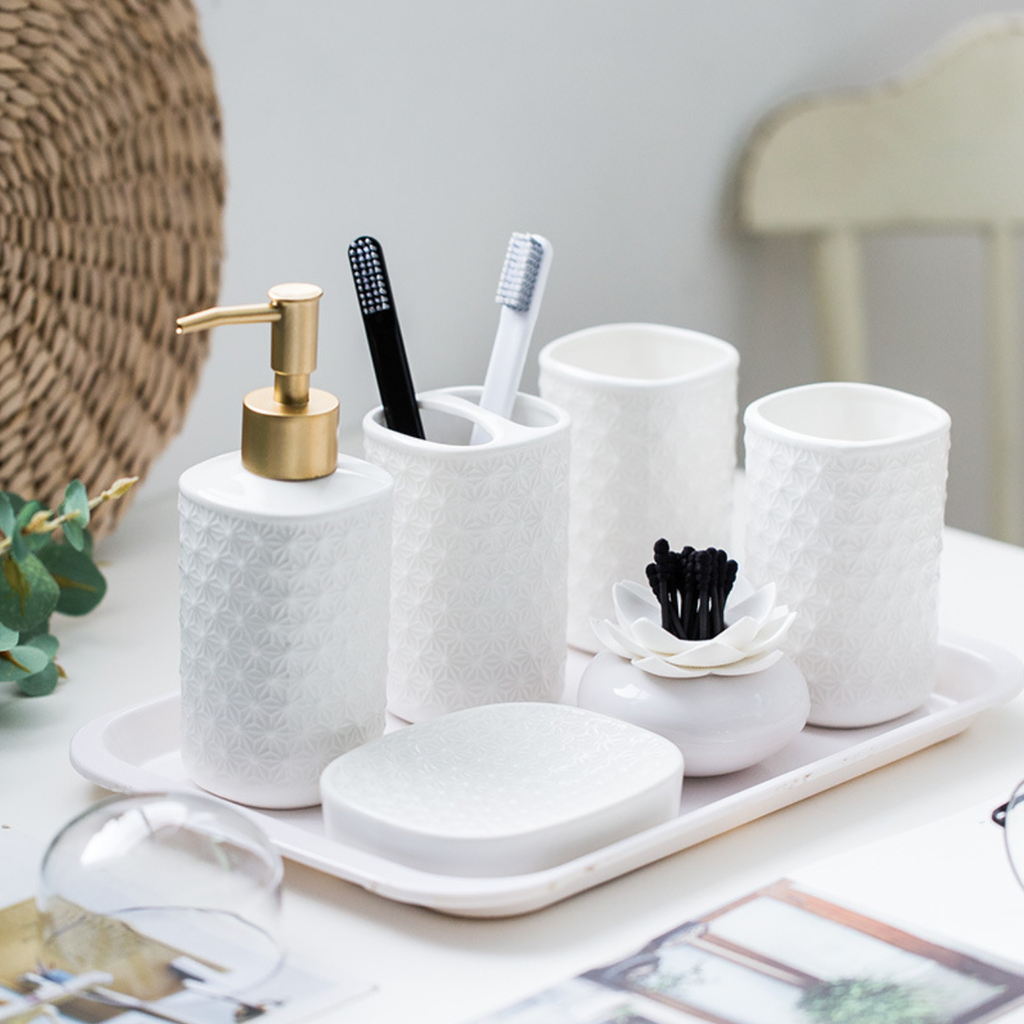 Porcelain White Bath Set Nestasia