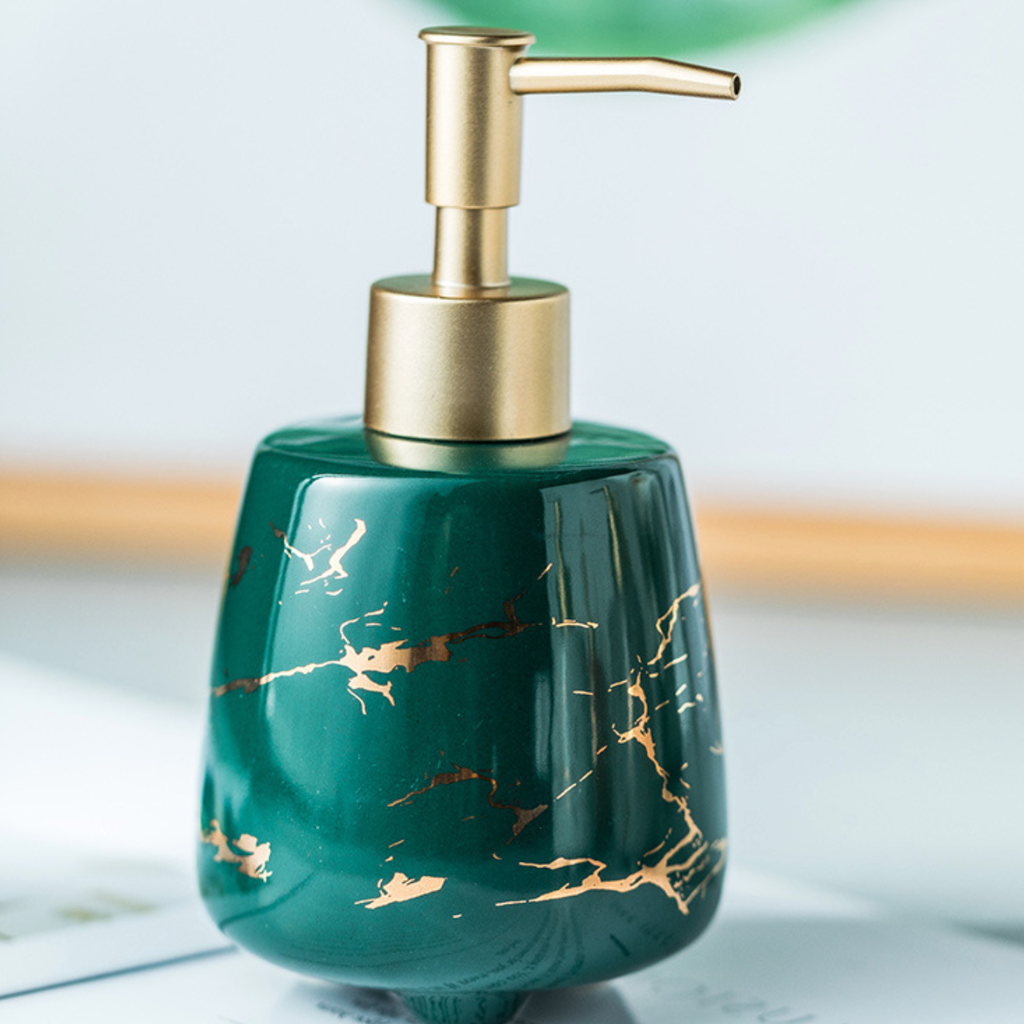 Fancy Shampoo Dispenser Nestasia