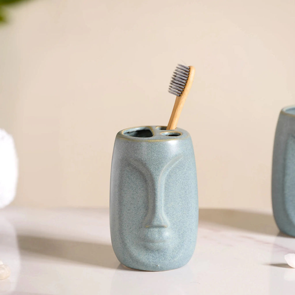 Face Vase Inspired Bath Set Of 3 Nestasia