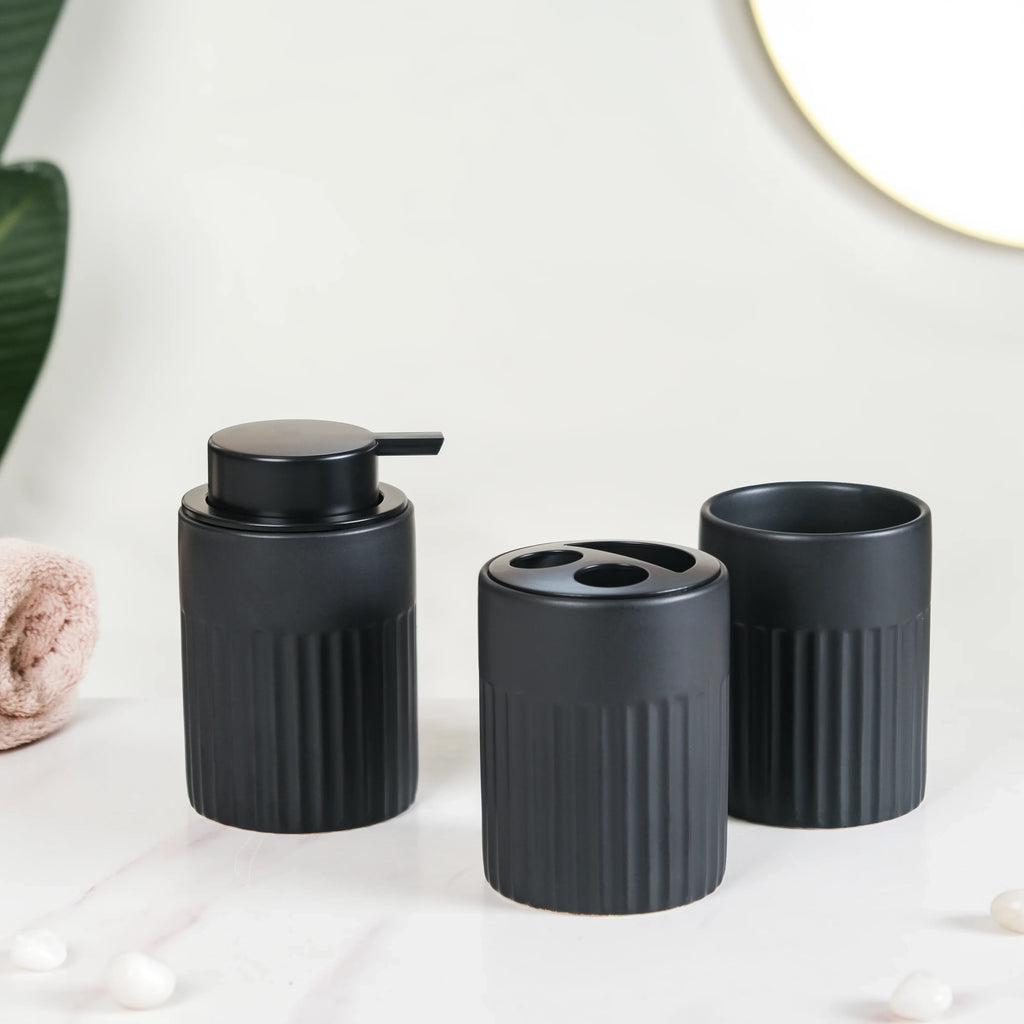 Chic Black Bathroom Accessories Set Of 3 Nestasia