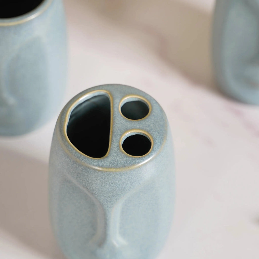 Face Vase Inspired Bath Set Of 3 Nestasia