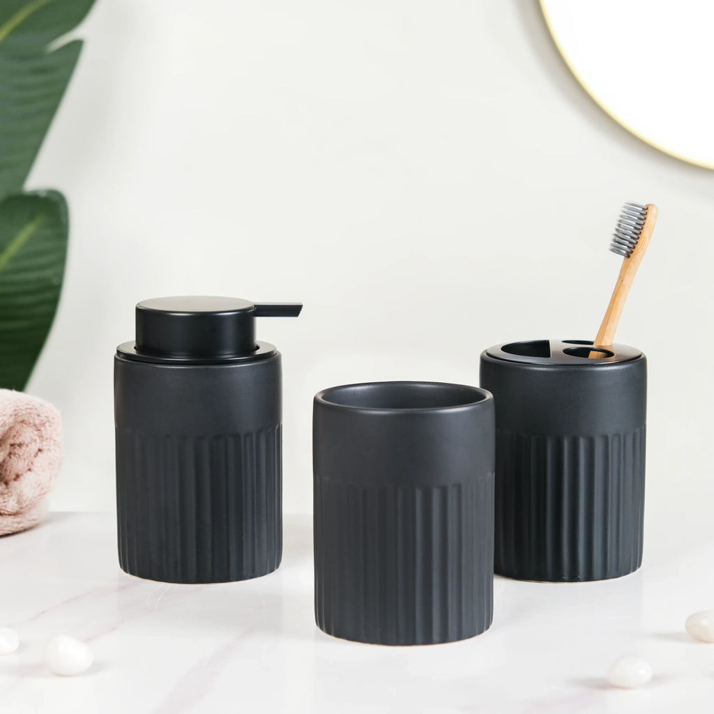 Chic Black Bathroom Accessories Set Of 3 Nestasia