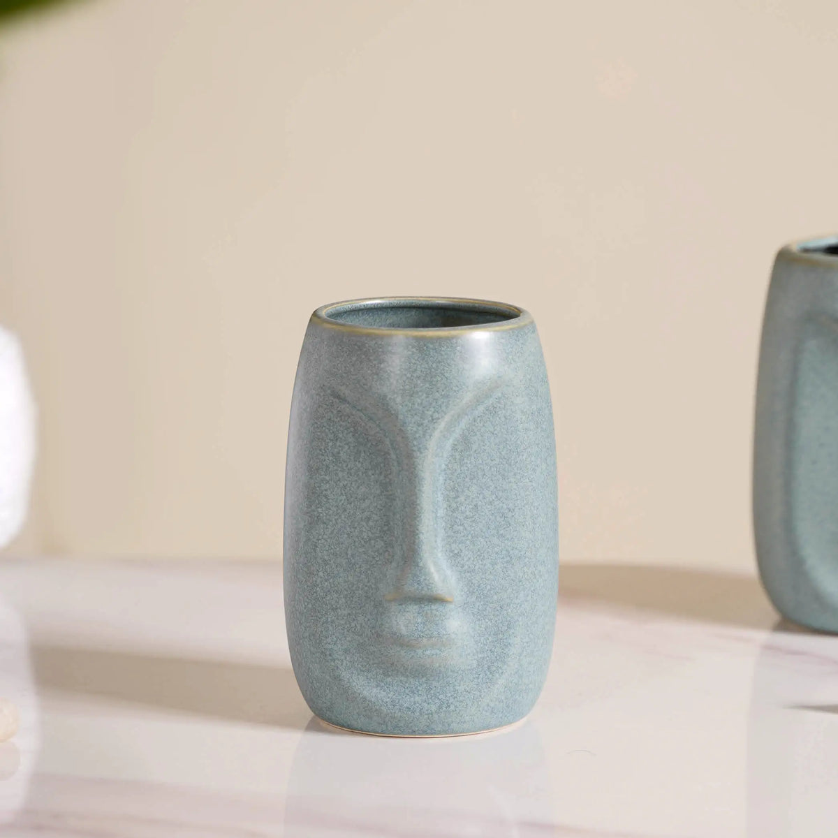 Face Vase Inspired Bath Set Of 3 Nestasia