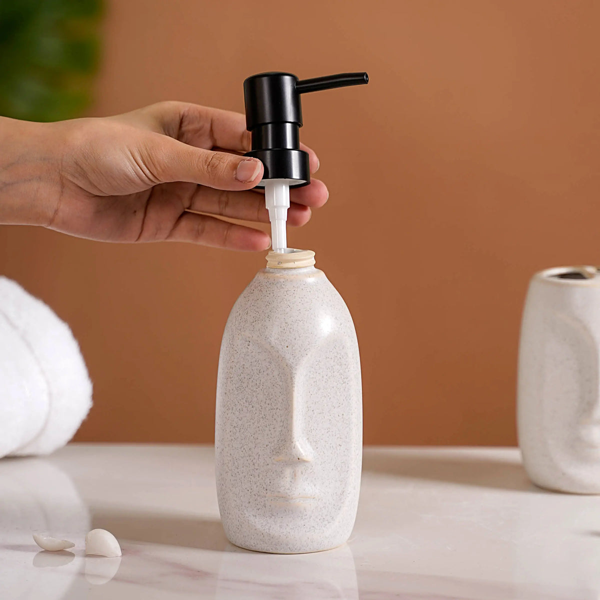 Art Face Bath Set Of 3 Nestasia