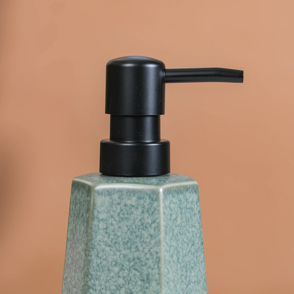 Stoneware Bathroom Accessories Set Of 3 Nestasia