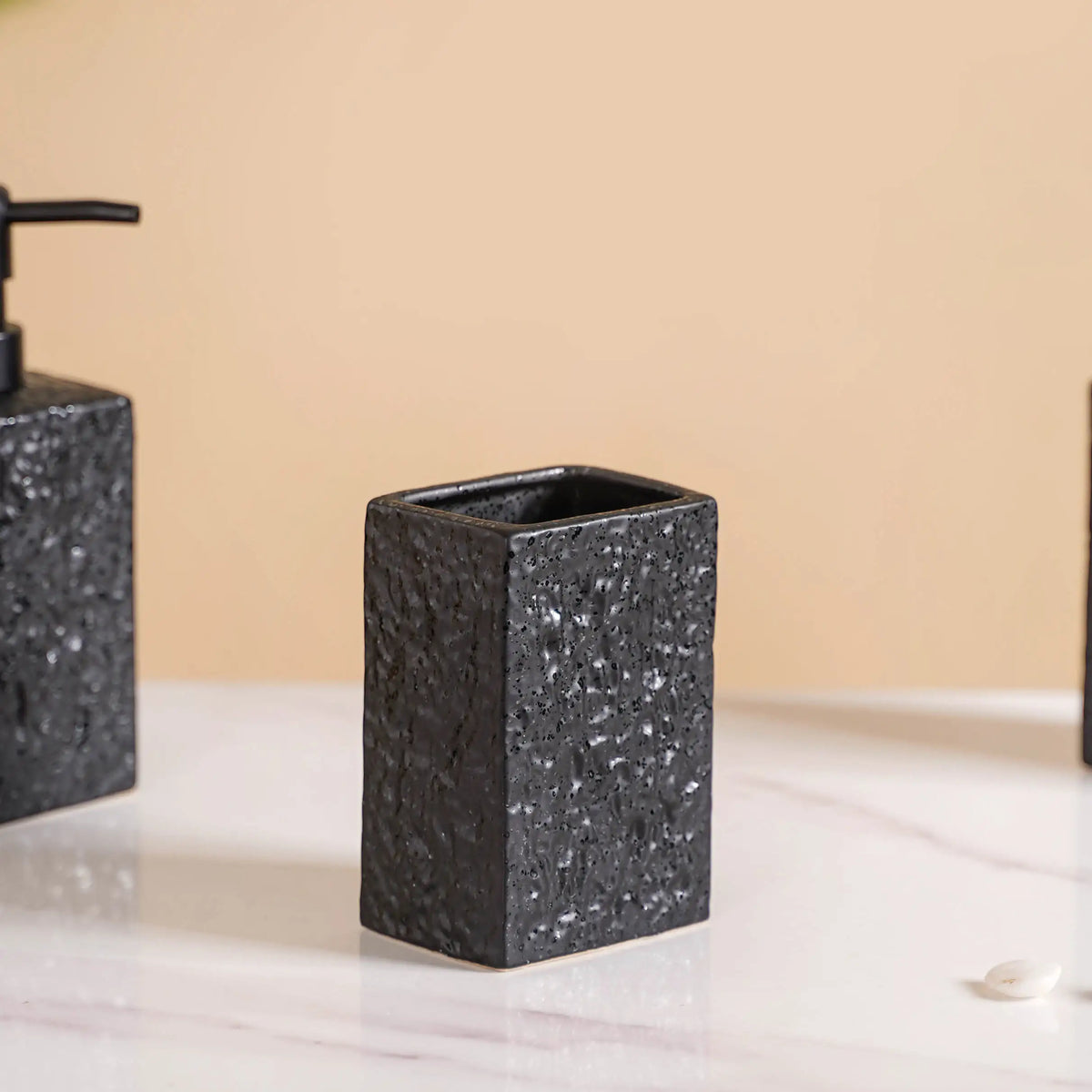Black Ceramic Bath Set Of 3 Stone Textured Nestasia