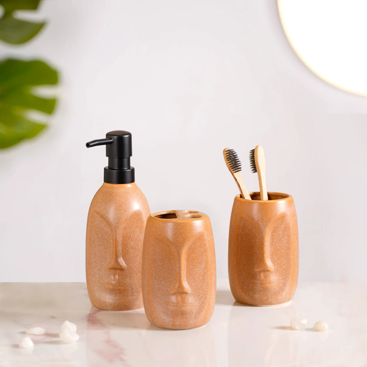 Faces Ceramic Bathroom Accessories Set Of 3 Nestasia