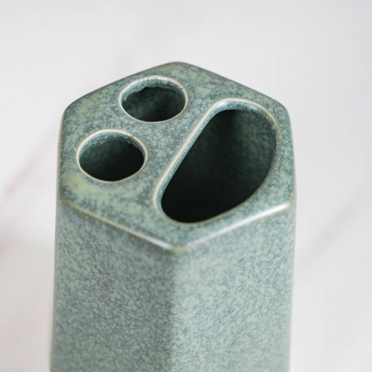 Stoneware Bathroom Accessories Set Of 3 Nestasia