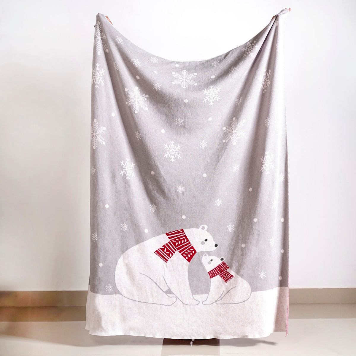 Mumma And Baby Polar Bears Cotton Throw Blanket Nestasia
