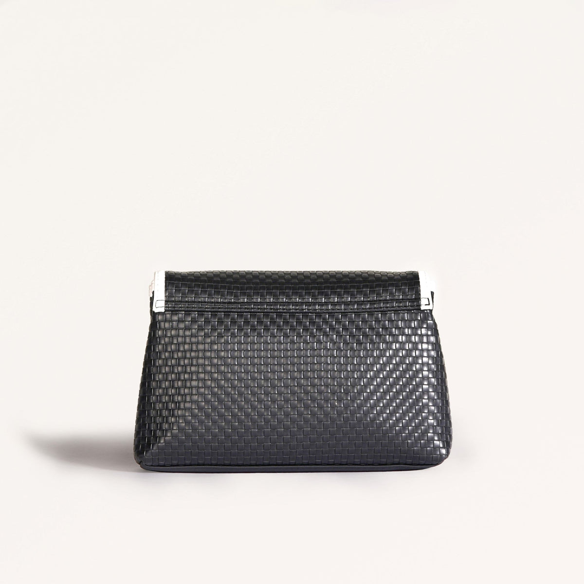 Soi Lattice Black Clutch Bag With Sling Nestasia