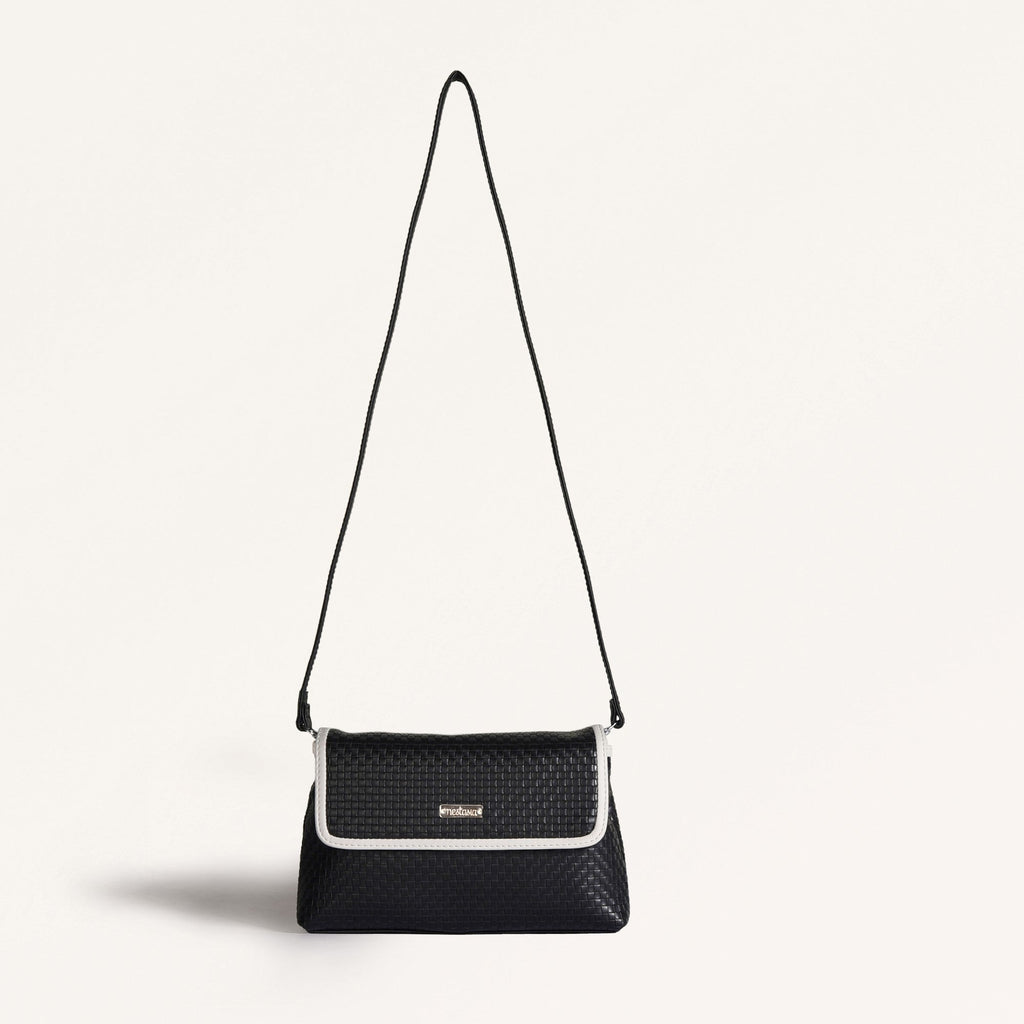 Soi Lattice Black Clutch Bag With Sling Nestasia