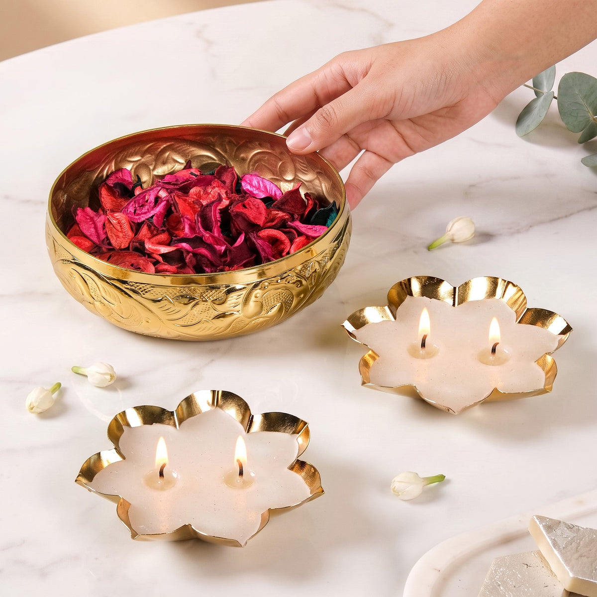 Aroma Candle Potpourri Small Urli Gift Hamper Set Of 3 Nestasia