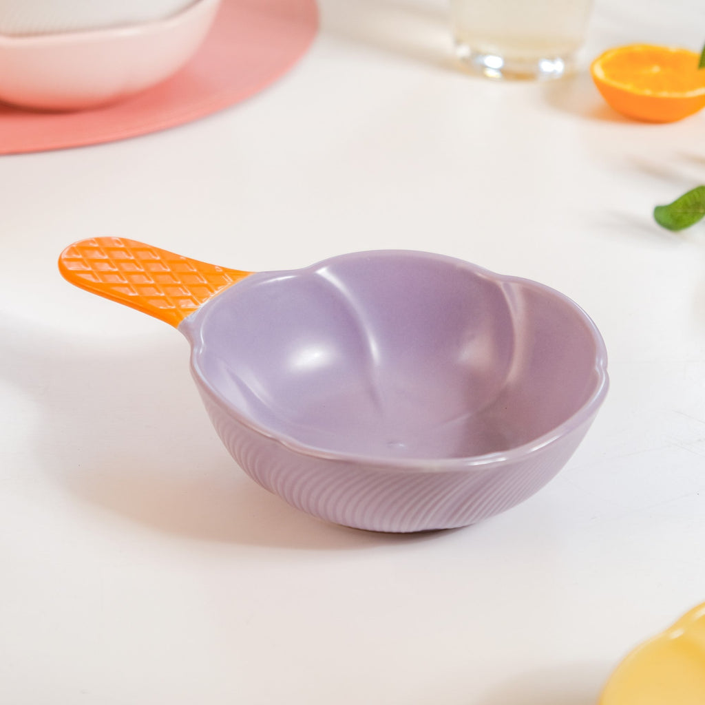 Ice Cream Cone Bowl With Handle Black Current 400 ml