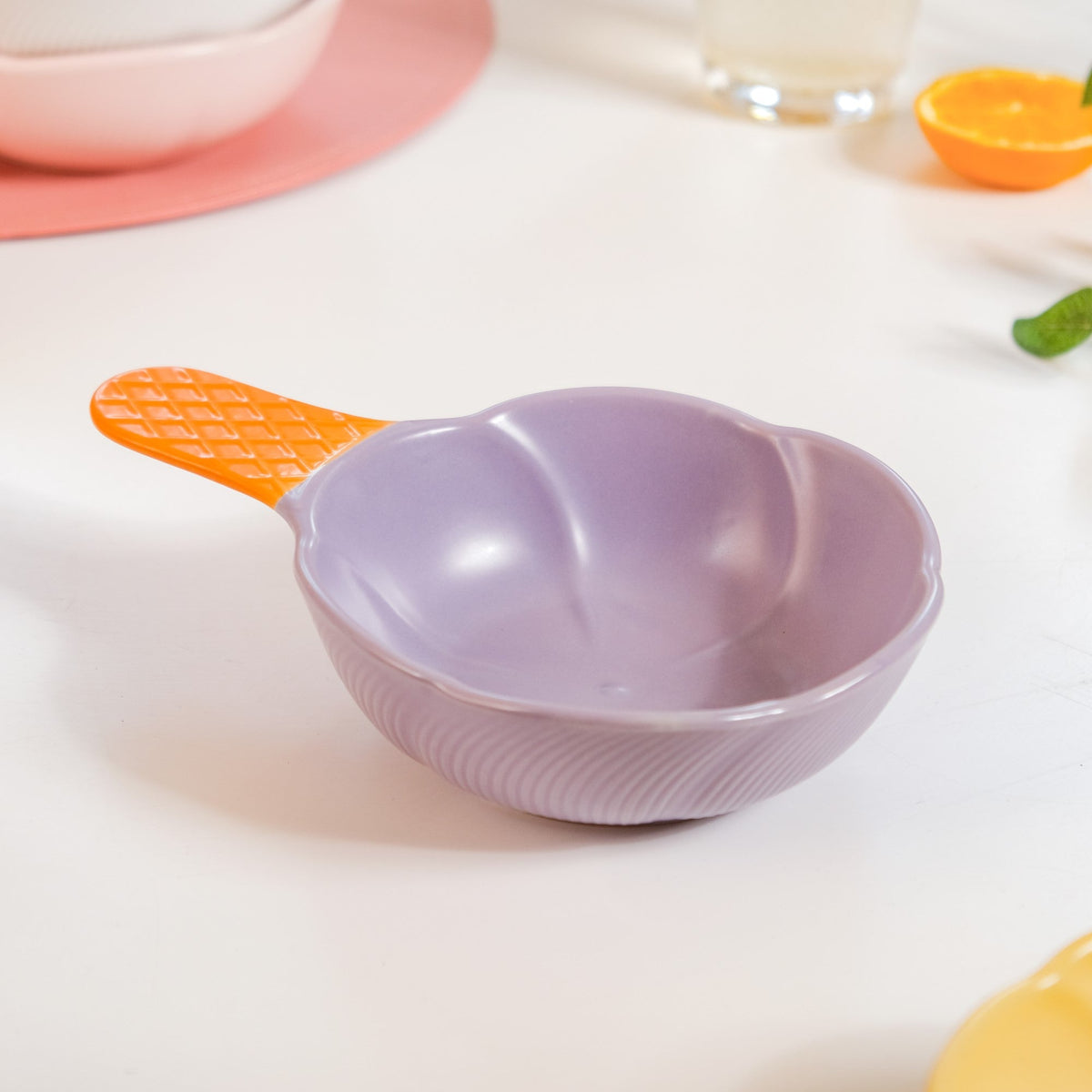 Ice Cream Cone Bowl With Handle Black Current 400 ml