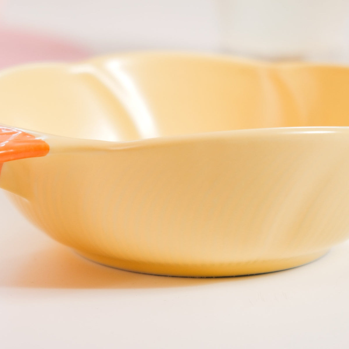 Ice Cream Shape Bowl With Handle 400 ml Nestasia