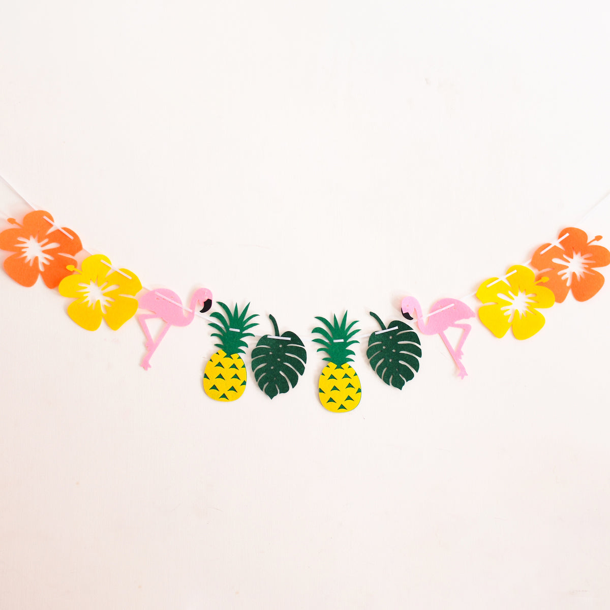 Bunting Nestasia