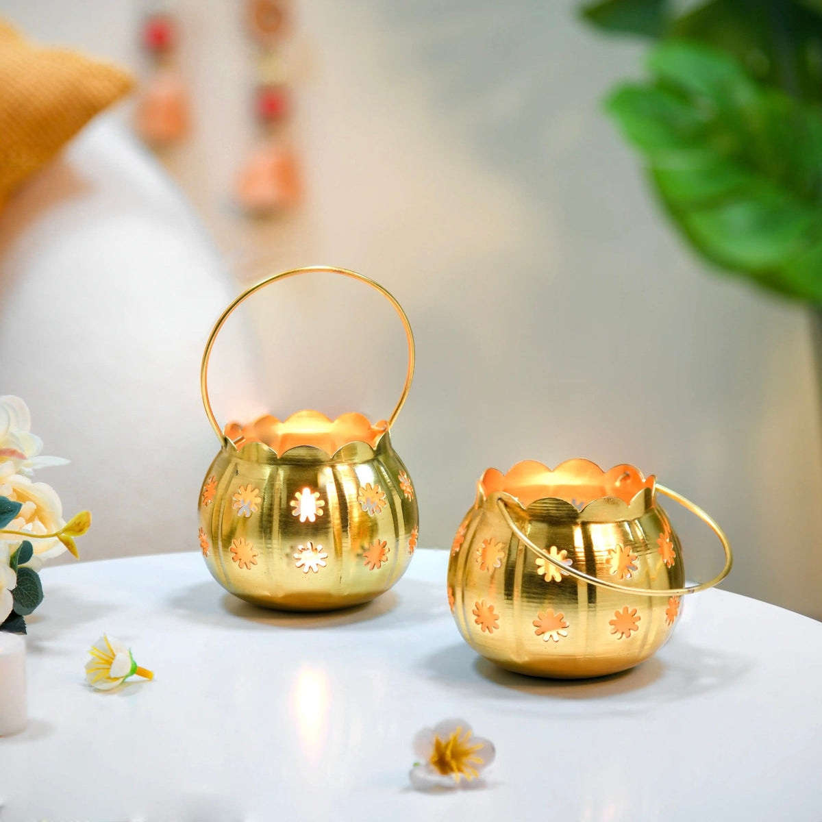 Gold Metal Votive Holder Set Of 2 Nestasia
