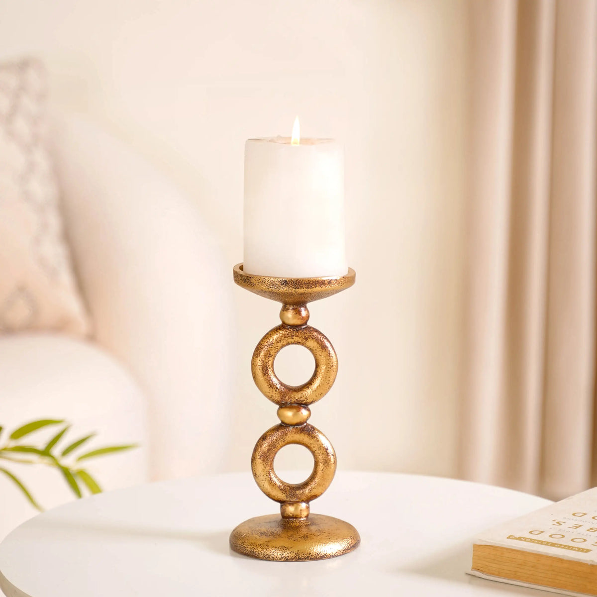Antique Finish Rings Candle Stand Gold Nestasia