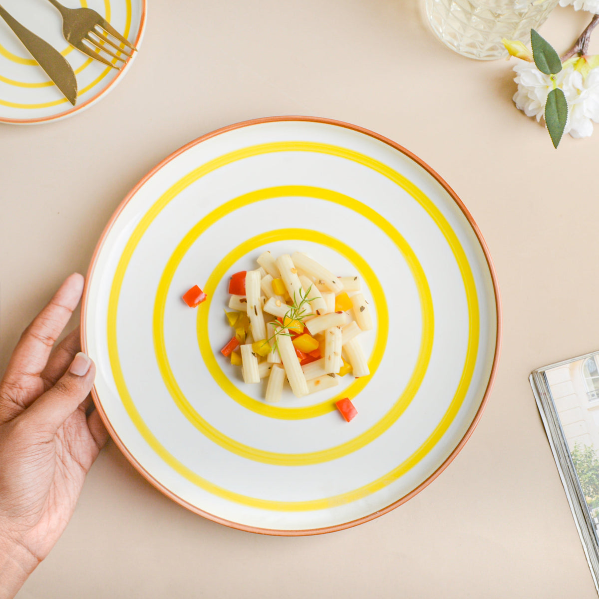 Spiral Dinner Plate Yellow 10 Inch Nestasia