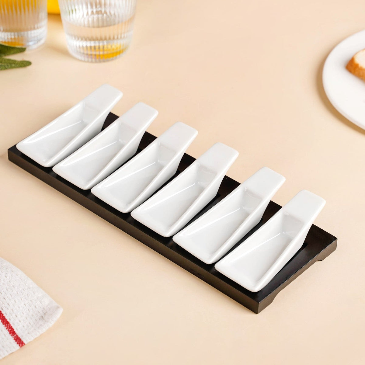 Appetizer Spoon With Tray Set Of 6 Nestasia